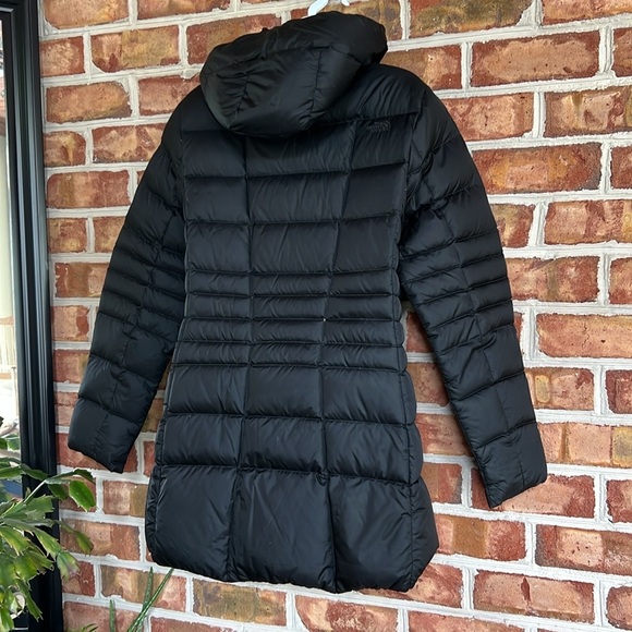 The North Face Black Puffer Jacket Winter-Weight Insulation. Medium - Picture 2 of 14